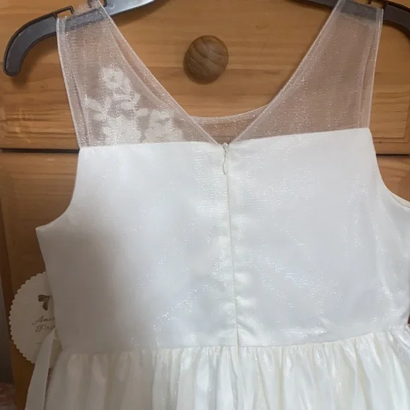 NWT gold lace sparkle flower girl communion dress - Picture 10 of 16